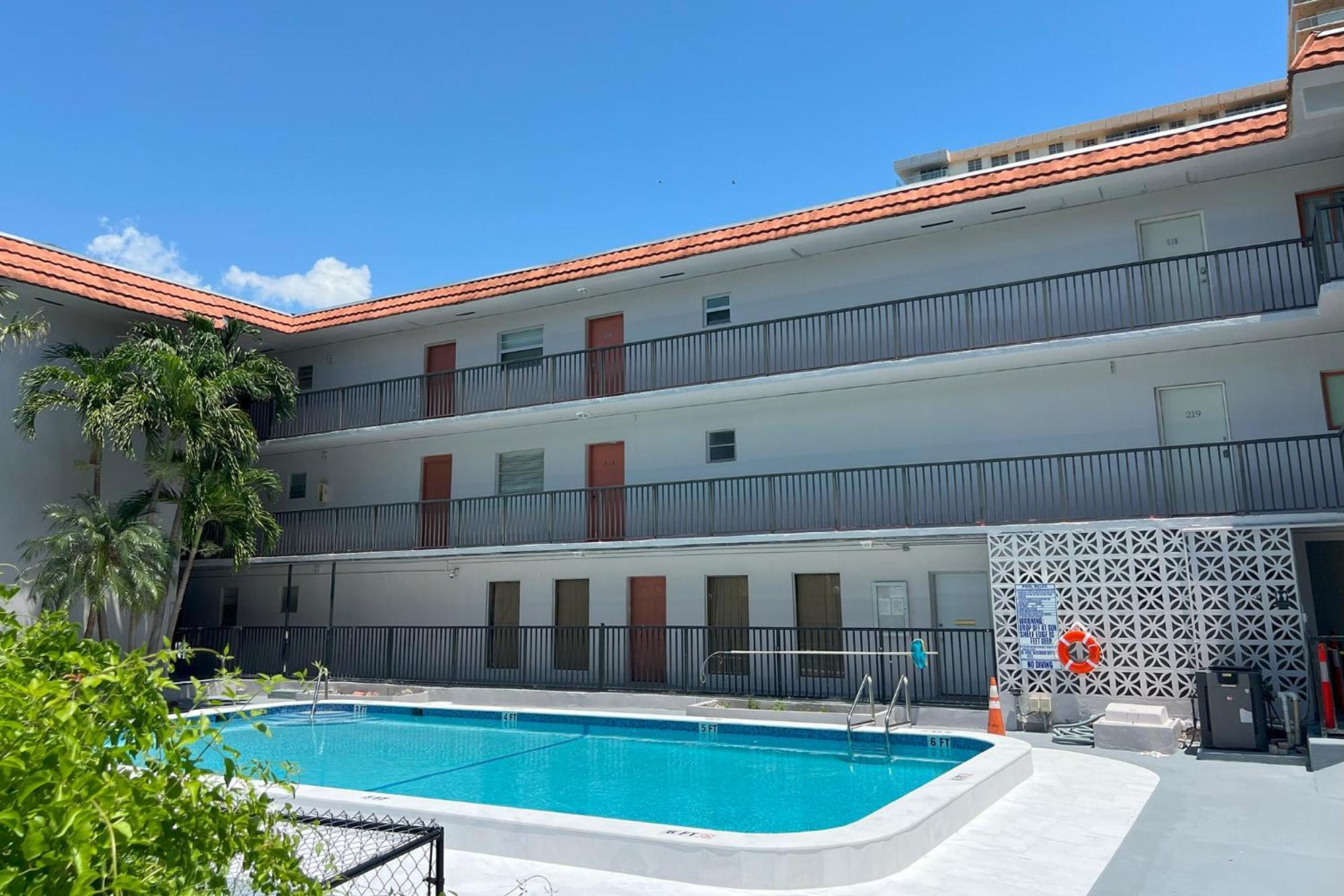 Sunny Isles Apartments By Miarentals サニーアイルズビーチ エクステリア 写真